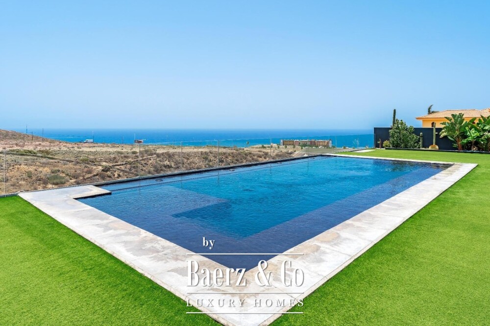 Exceptional luxury villa in Adeje image