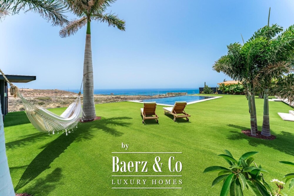 Exceptional luxury villa in Adeje image