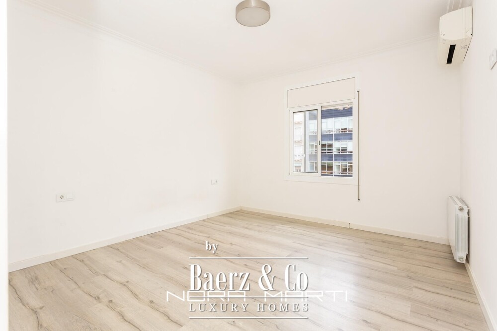 Apartment for sale in Les Corts image