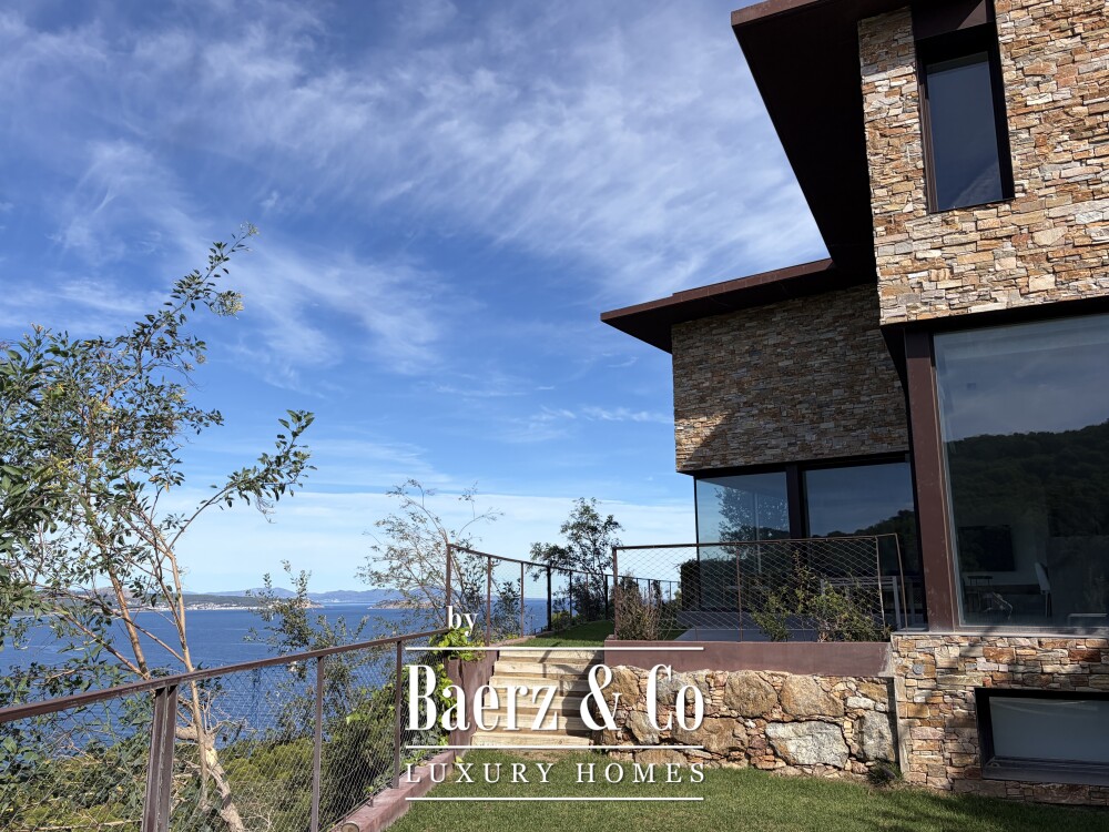Sea-view property near Sa Riera, Begur image