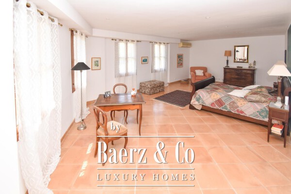 photo 16 Mansion with several Apartments and Pools