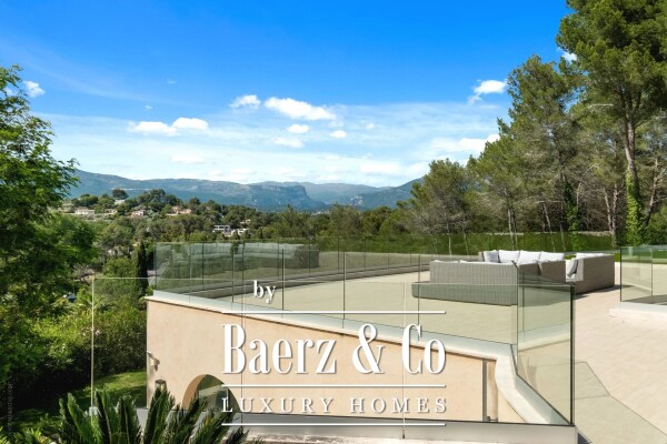 photo 16 Villa with view on Castelleras Castle