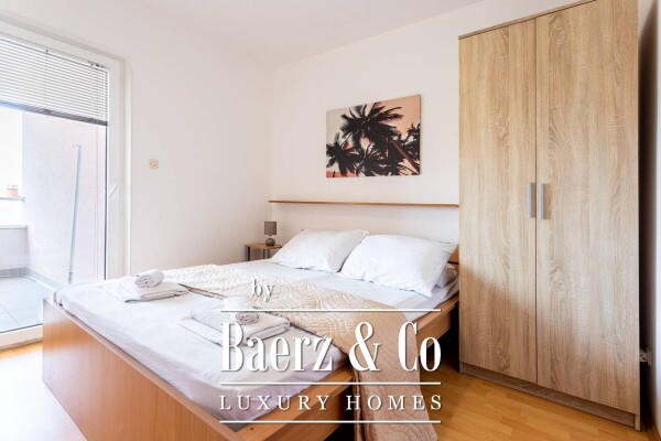 photo 37 Novalja, house with 10 apartments near the center with a sea view