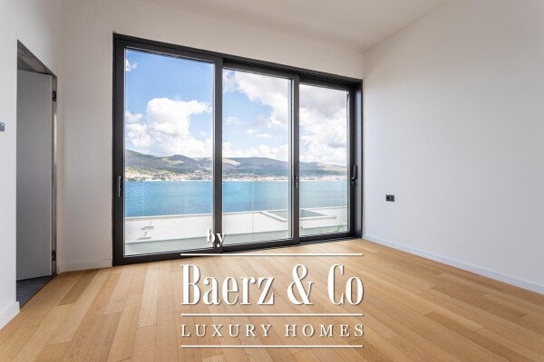 photo 10 Okrug Donji, newly built villa with a wonderful view