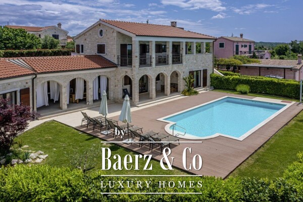 photo 2 Istria, Tinjan, a beautiful stone villa with a swimming pool on a large landscaped garden