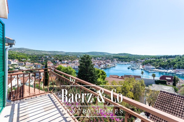 photo 10 Brač, Milna, charming house with sea view, NKP 373 m2