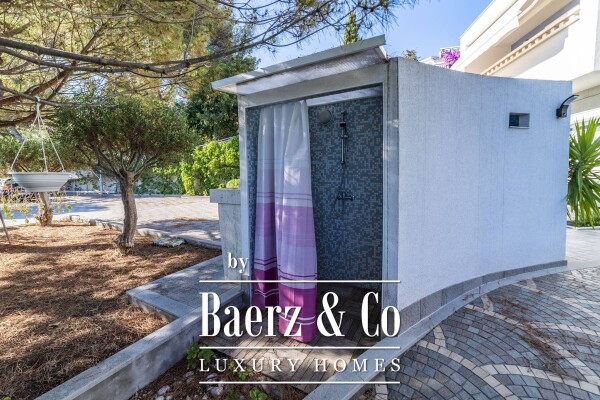 photo 127 Split, Čiovo, modern villa/boutique hotel with 8 apartments, first row to the sea