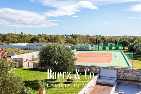 photo 38 Zadar, Murvica, spectacular stone villa with tennis court and swimming pool
