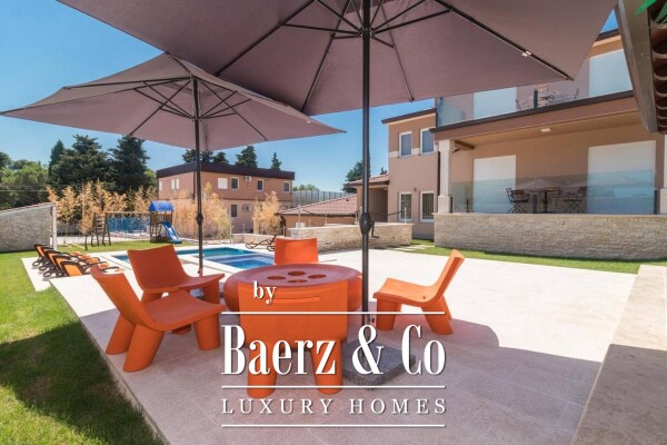 photo 16 Valtura, a luxury villa with a heated pool and a large garden, a rarity on the market