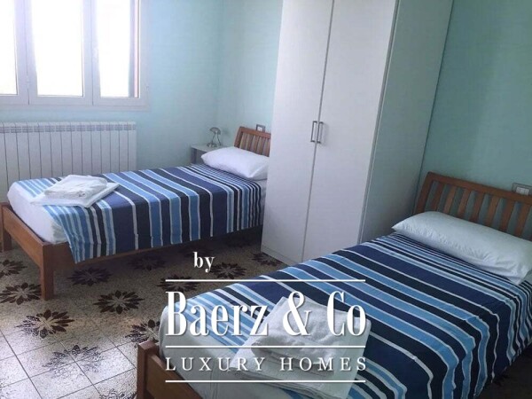 photo 52 Villa for sale 264 m²