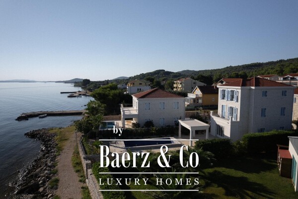 photo 4 Pašman Island, Dobropoljana, classic stone villa in the first row to the sea