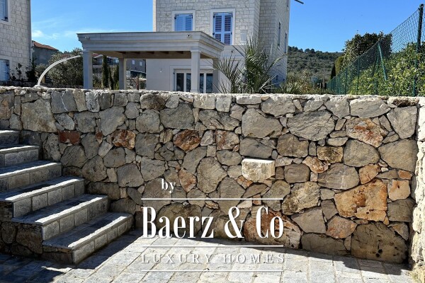 photo 11 Pašman Island, Dobropoljana, classic stone villa in the first row to the sea