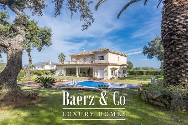 photo 2 Beautiful luxury home in San Roque, San Roque Club