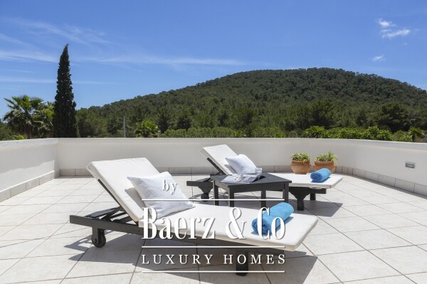 photo 13 Prestigious villa on walking distance to Cala Jondal
