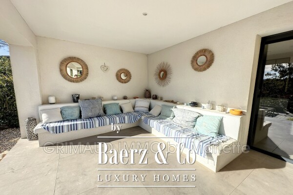 photo 5 Modern Villa with High-End Features in a Quiet Setting, on 2