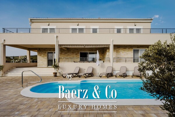 photo 1 Sukošan, Debeljak, beautiful villa with pool