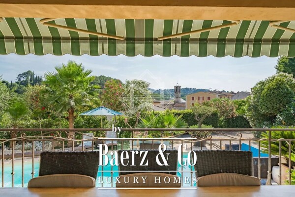 photo 4 Exclusivity in the heart of the village!