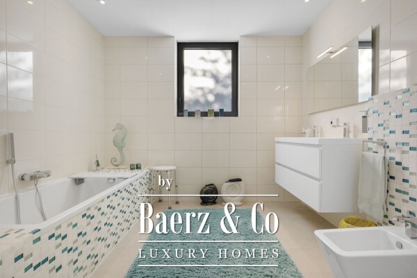 photo 14 Villa - El Herrojo - Benahavis - Ref: 8462