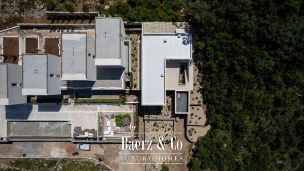 photo 4 Modern Two Bedroom Apartment with Seaview in Tivat