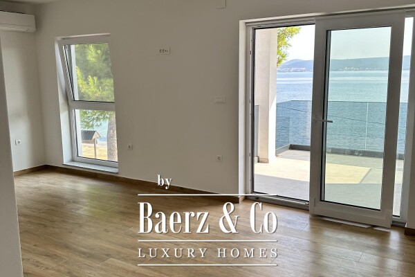 photo 23 Pašman, Neviđane, modern house in a new building with four separate apartments, first row by the...