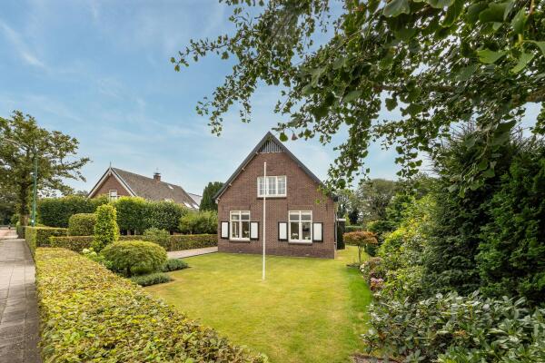 photo 2 Nieuw-Loosdrechtsedijk 77