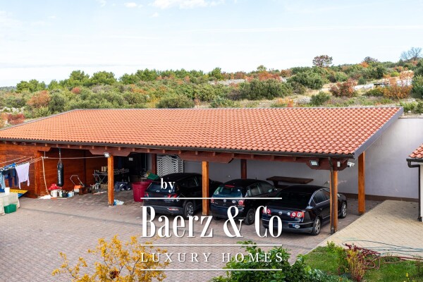 photo 19 Primošten, Beautiful villa with a large swimming pool