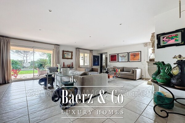 photo 6 beautiful property near the village of grimaud, 5 bedrooms,