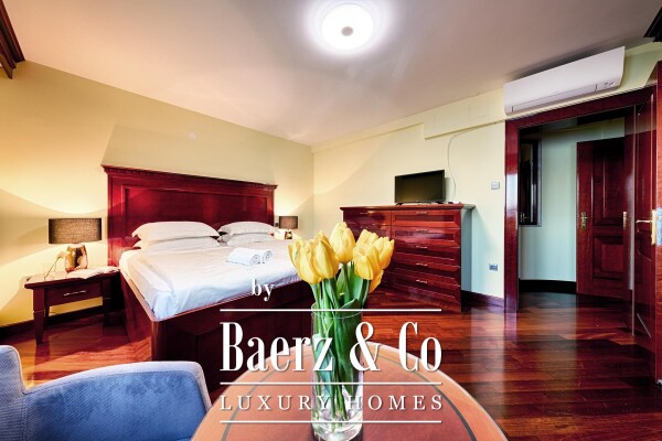 photo 8 Vis, comfortable two-storey apartment with a beautiful terrace, 1st row to the sea