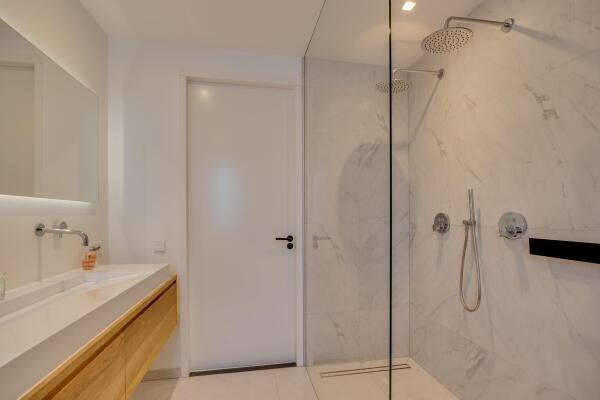 photo 24 Swingboei 3