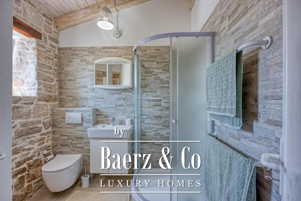 photo 13 Istria, Selina – Authentic Renovated 260m² Stone Villa with a Pool