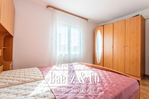 photo 6 Podstrana, house with four apartments, 340m2