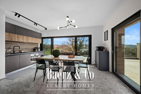 photo 24 Istria, Banjole, semi-detached villa first row to the sea 244 m² with a view of the Marina