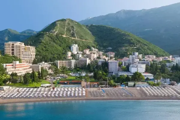 photo 3 Two Bedroom Apartment in a Calm Area in Becici with a Seaview