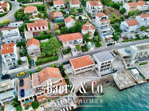 photo 1 House in Tivat Municipality with Garage close to the Sea