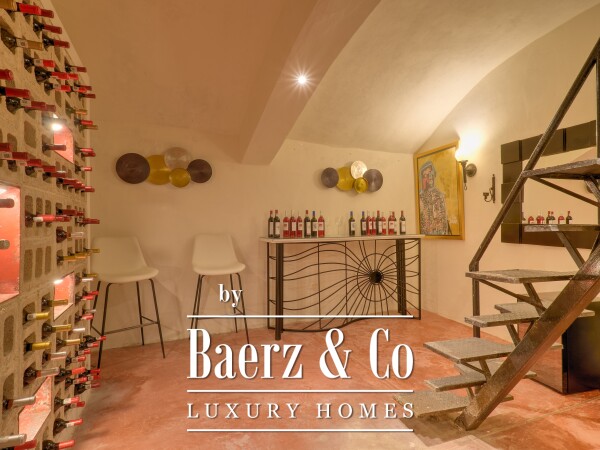 photo 40 Villa Rosa - Perfection in Santa Ana district, 3 bedroom + garage