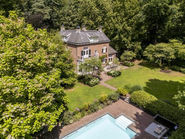 photo 46 Burgemeester de Manlaan 98