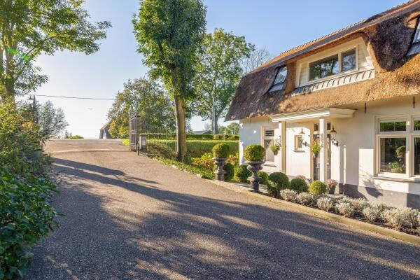 photo 10 Provincialeweg Oost 64