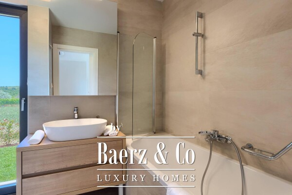 photo 26 Istria, Brtonigla, modern villa with swimming pool and jacuzzi