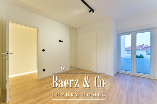 photo 30 Fully Renovated 4-Bedroom Villa by the Beach | Bafureira | Quiet Residential Area