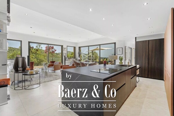 photo 4 Contemporary Villa Between Sea. Golf & Hills