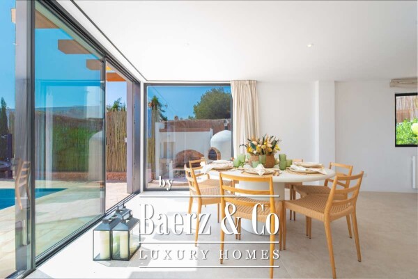 photo 8 Beautiful luxury home in Cap Martinet, Cap Martinet