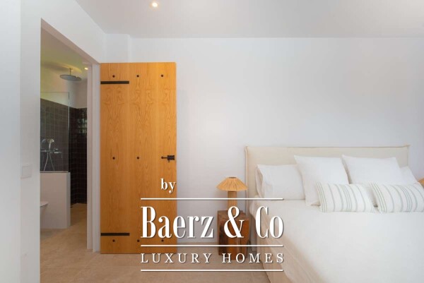 photo 25 Beautiful luxury home in Cap Martinet, Cap Martinet