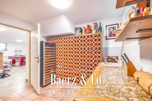 photo 15 Zagreb, Jazbina, an attractive house with a pool of 440 m2