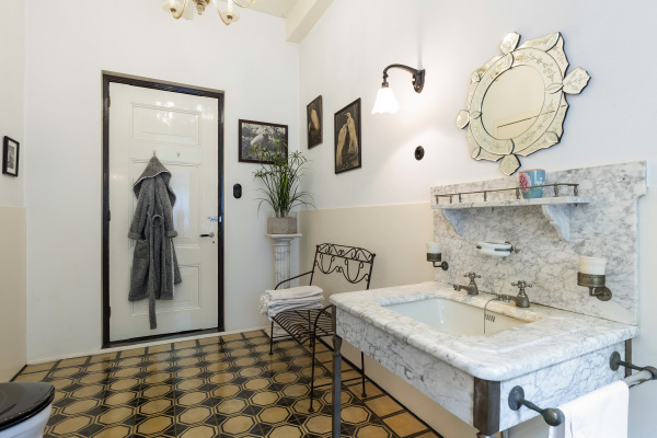 photo 29 Hoofdweg 34