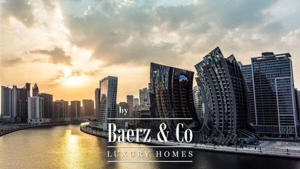 photo 1 Luxury 2-Bedroom Apartment | Da Vinci Tower by Pagani | Canal-Facing