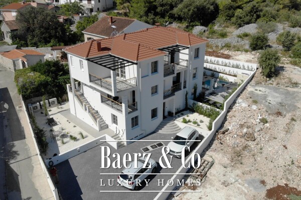 photo 2 Rogoznica, Ražanj, NEW CONSTRUCTION, beautiful house with swimming pool and sea view, 433.44 m²