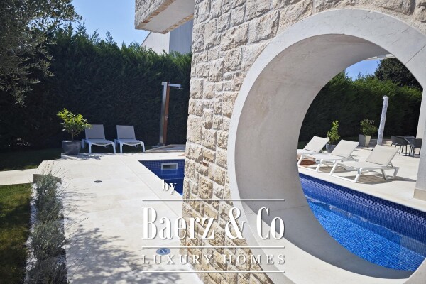photo 5 Istria, Vabriga: Luxurious new villa with pool, sea view and smart home system