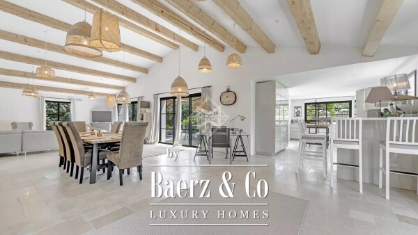 photo 7 Charming Villa in a Private Estate