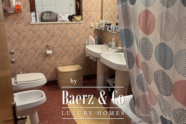 photo 11 Hvar, Jelsa, residential and commercial complex ideal for investment