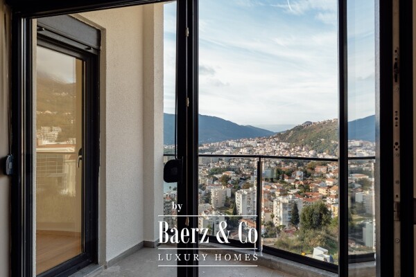 photo 8 Apartment in the Center of Herceg Novi with a Sea View
